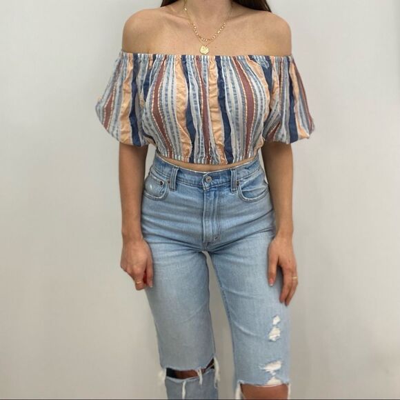 Ulla Johnson Off The Shoulder Seersucker Striped Crop Top - Picture 13 of 13